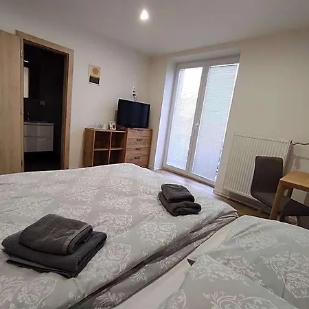Symple Aparthotel