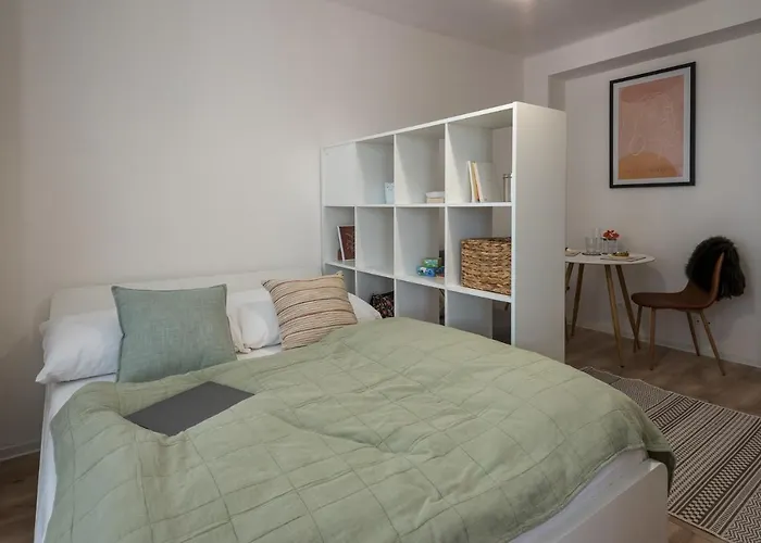 Symple Aparthotel 3*